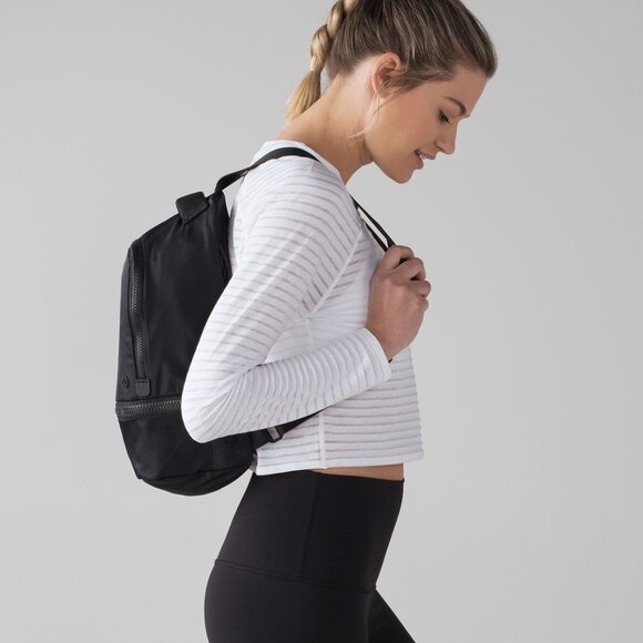 LULULEMON BACKPACK - Picture 1 of 5